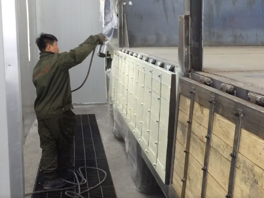 盛中盛设备-解放4s店喷漆现场